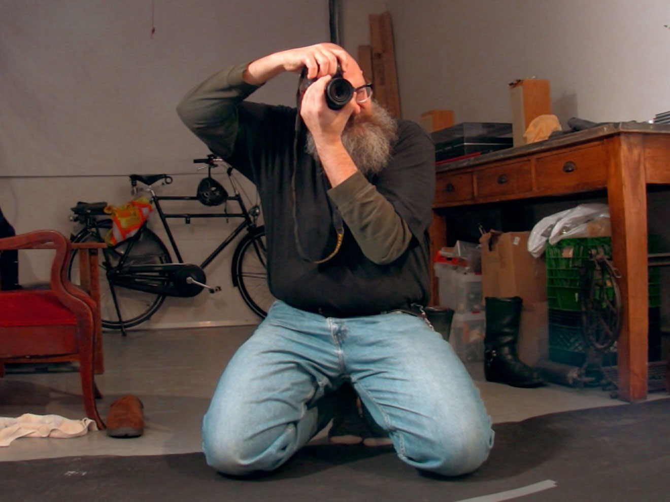 4347_Bill-is-a-photographer-2b.jpg 4347_Bill-is-a-photographer-2b.jpg