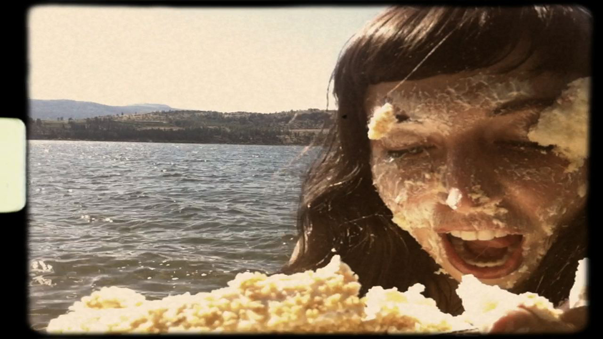 4381_bodycakelakestillface.jpg 4381_bodycakelakestillface.jpg