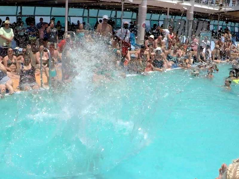 4736_7030_The-Five-Finger-Splash-3.jpg 4736_7030_The-Five-Finger-Splash-3.jpg